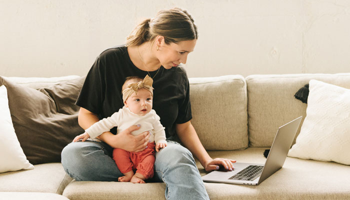 Mother and Daughter Contacting DentaQuest Support