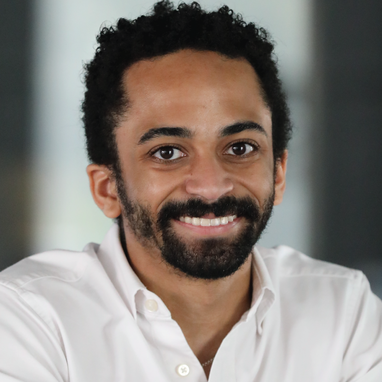 Joshua Williams Headshot